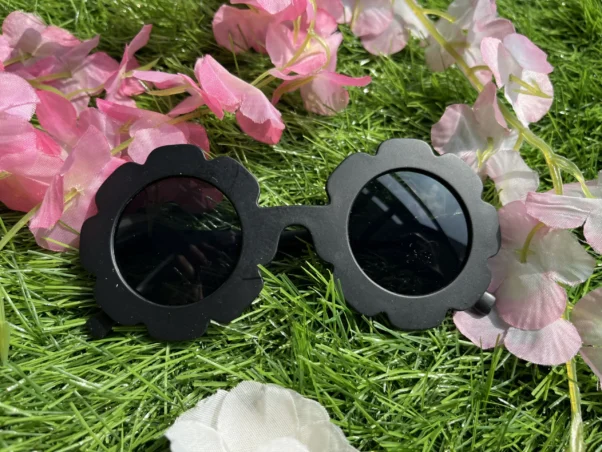 customized-flower-sunglasses-dark-black